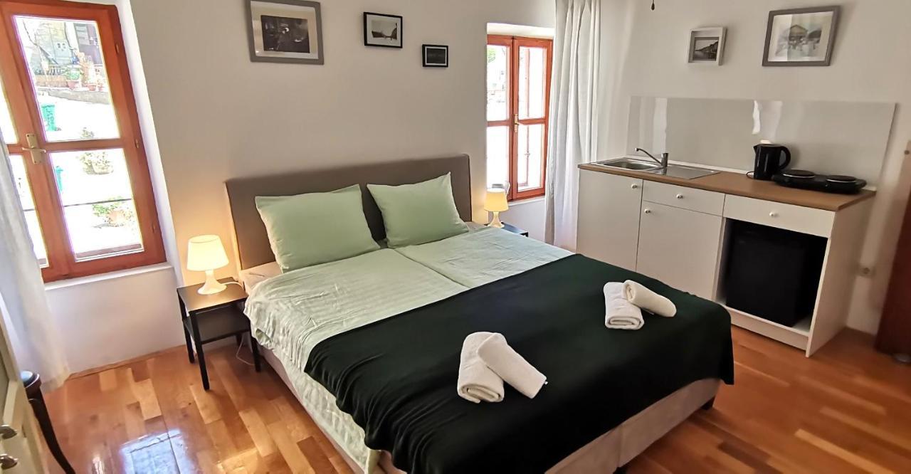 Studio Apartment L&G โรวีน ภายนอก รูปภาพ