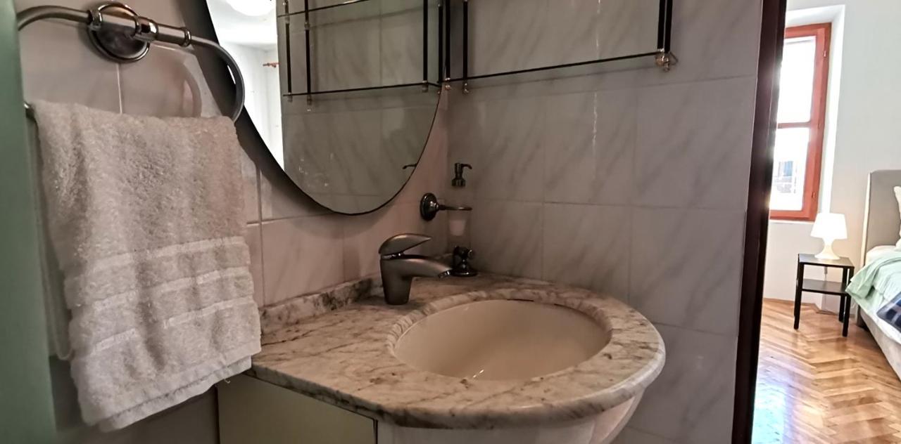 Studio Apartment L&G โรวีน ภายนอก รูปภาพ